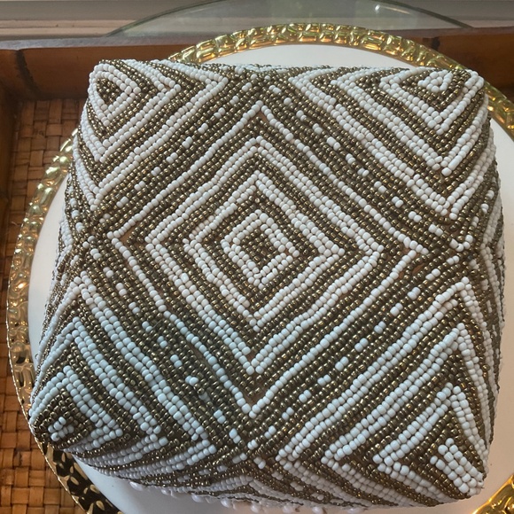 Beautiful Large Beaded Offering Basket With Cover - Picture 4 of 9